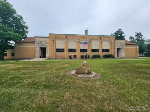 410 City Road, Manchester, MI 48158