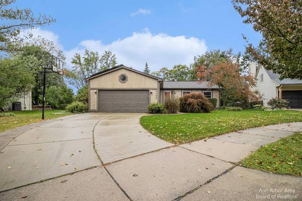 2155 Ardenne Drive, Ann Arbor, MI 48105