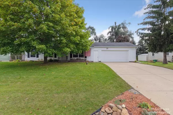 1169 Rowena Avenue, Grass Lake, MI 49240