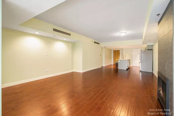 Ann Arbor, MI 48104,505 E Huron Street #704