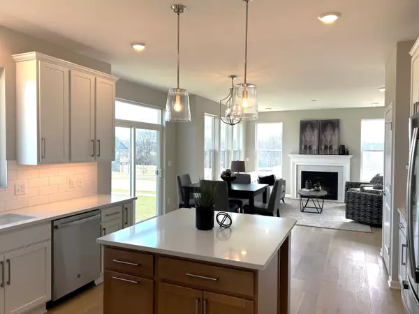 Saline, MI 48176,580 Lincolnshire Court #11