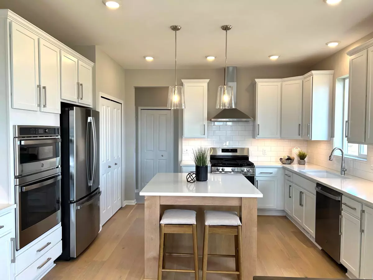 Saline, MI 48176,580 Lincolnshire Court #11