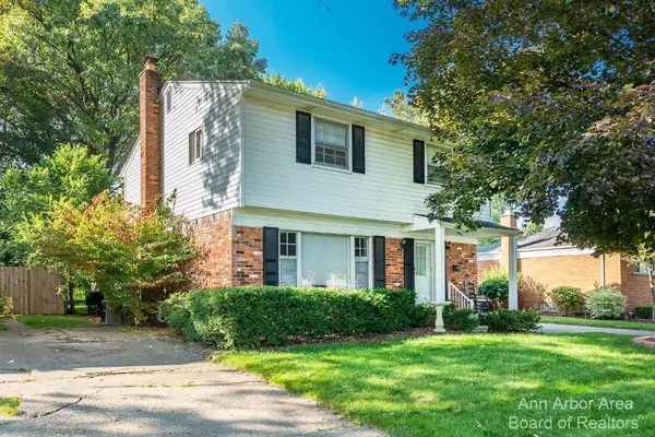 1713 Roosevelt,  Ypsilanti,  MI 48197