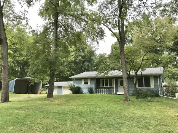 21620 N Everson Drive, Sturgis, MI 49091