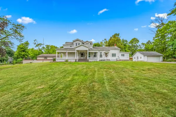 Jonesville, MI 49250,115 Walnut Street