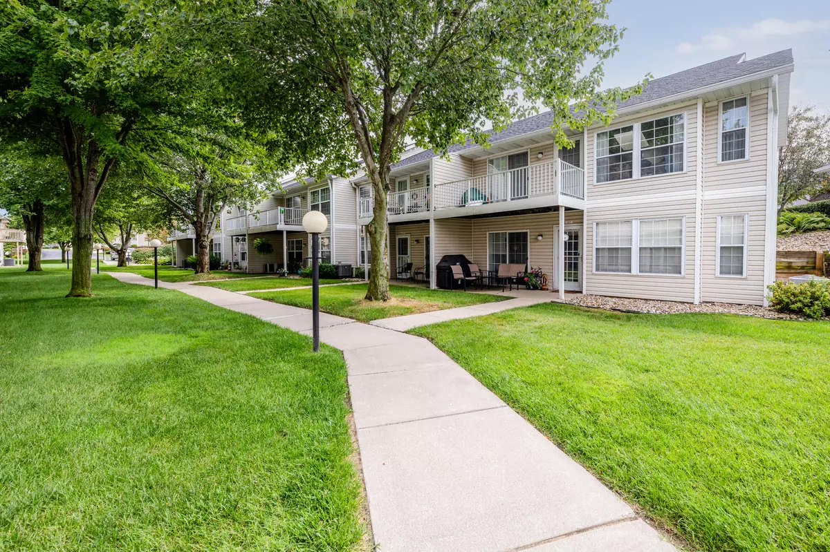 Stevensville, MI 49127,1613 Hickory Trace Drive