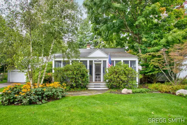 Douglas, MI 49406,60 Chestnut Lane