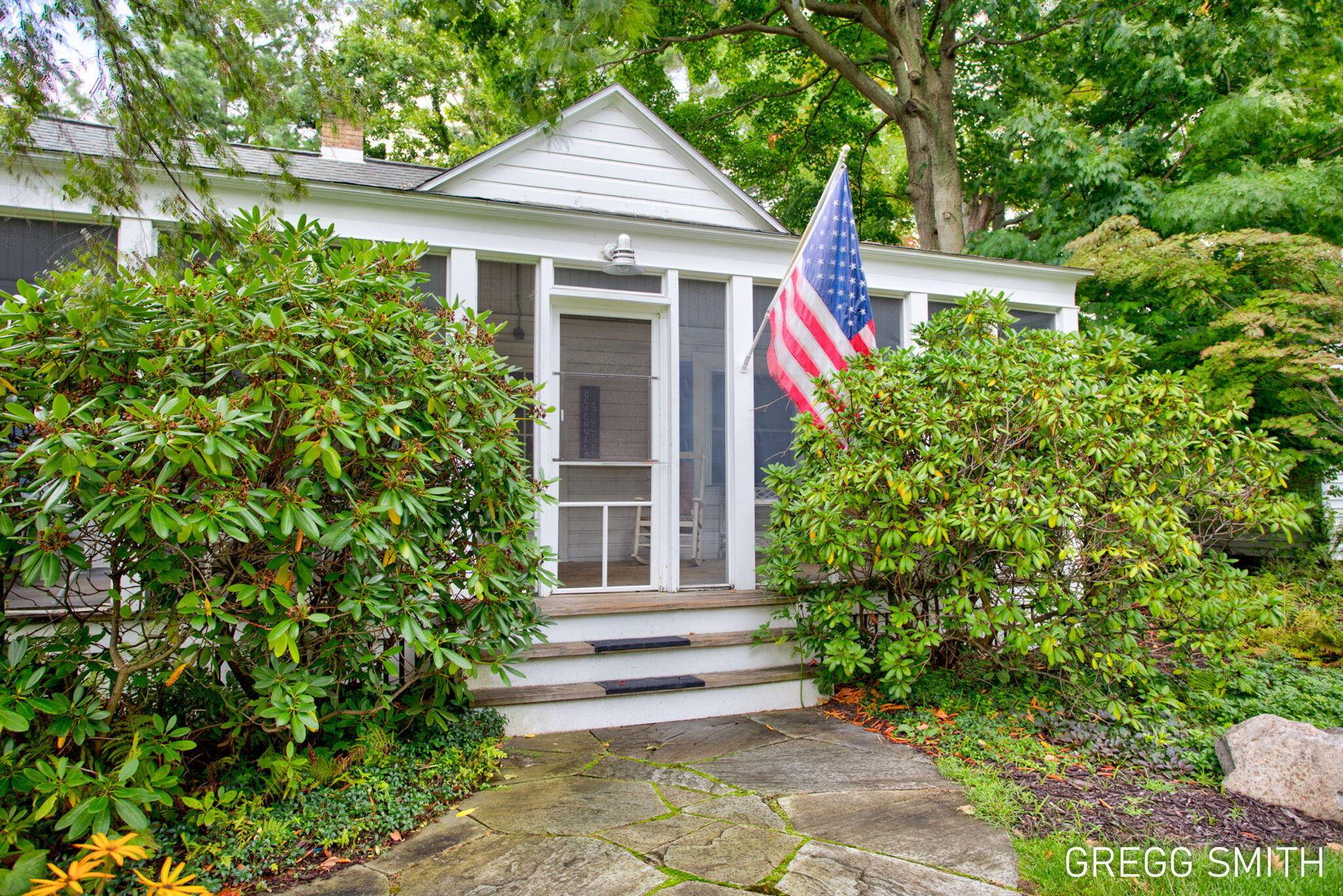 Douglas, MI 49406,60 Chestnut Lane