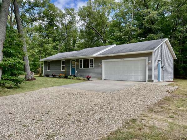 6494 Wildrose, Twin Lake, MI 49457