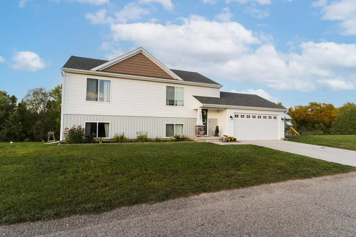 Alto, MI 49302,11635 Bear Meadows SE Drive