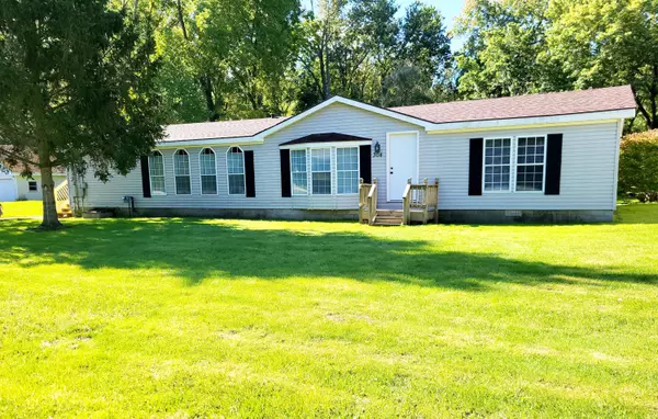 304 Maple Street, Paw Paw, MI 49079