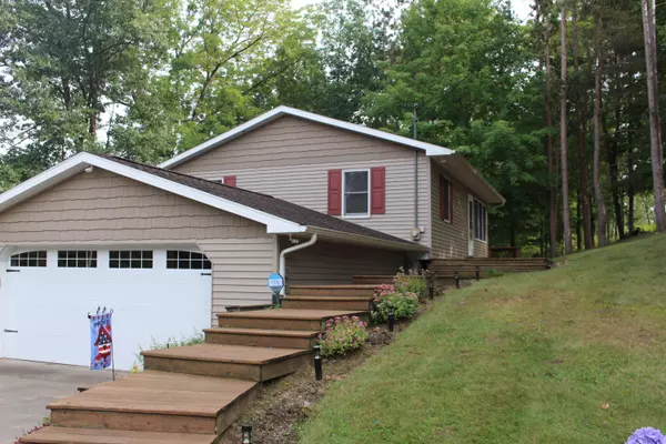 Jonesville, MI 49250,129 Pinecrest Drive