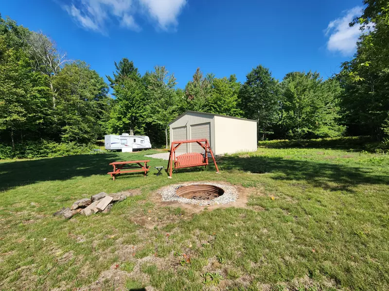 121 Gitchegumee Drive, Buckley, MI 49620