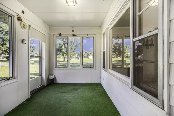 Decatur, MI 49045,414 Gregory Terrace