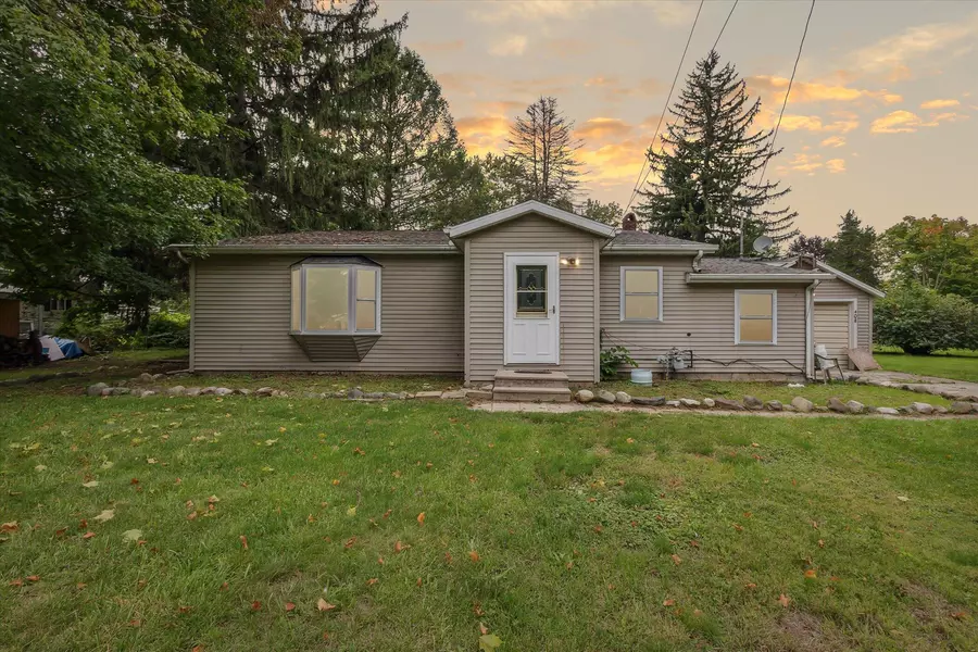 408 W Canal Street, Tekonsha, MI 49092