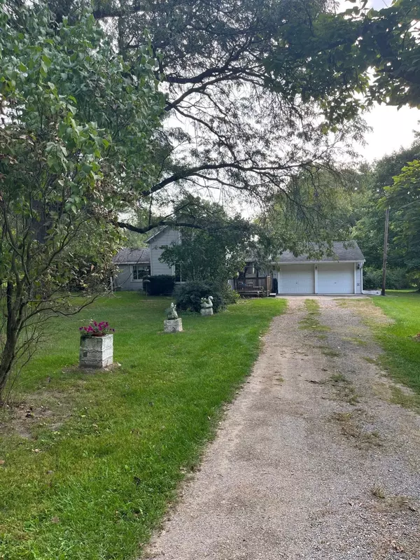 Clarklake, MI 49234,9545 Gates Road