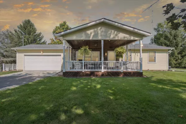 1062 Kinneville Road, Leslie, MI 49251