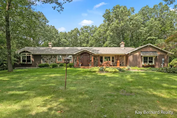 Ada, MI 49301,2707 Anderwald SE Lane