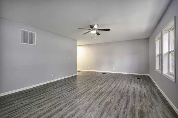 Edwardsburg, MI 49112,70335 Martin Road