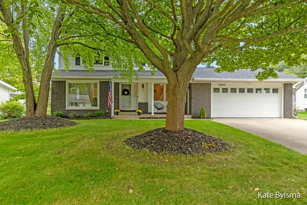 4084 Singel SW Drive, Grandville, MI 49418