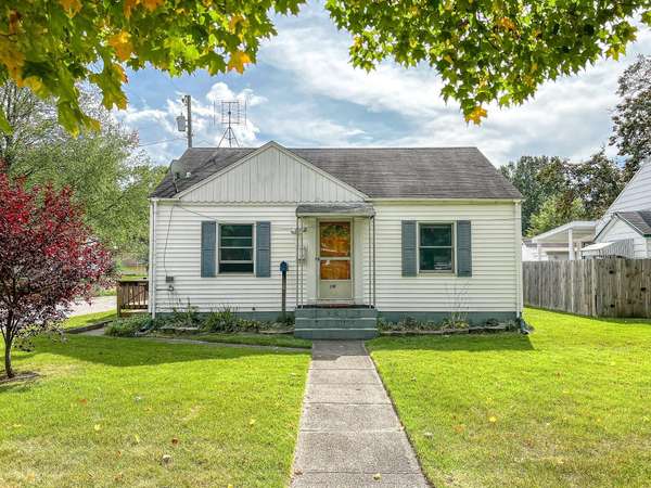 216 Bradley Street, Dowagiac, MI 49047