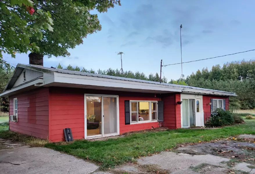 6600 N Sheridan Road, Edmore, MI 48829