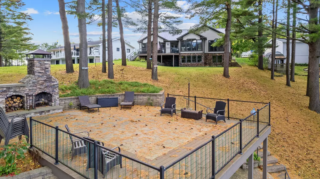11504 Oakwood Drive, Jerome, MI 49249