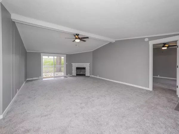 Paw Paw, MI 49079,65484 Parkwood Court