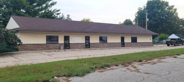 38 N Division Avenue, Hesperia, MI 49421