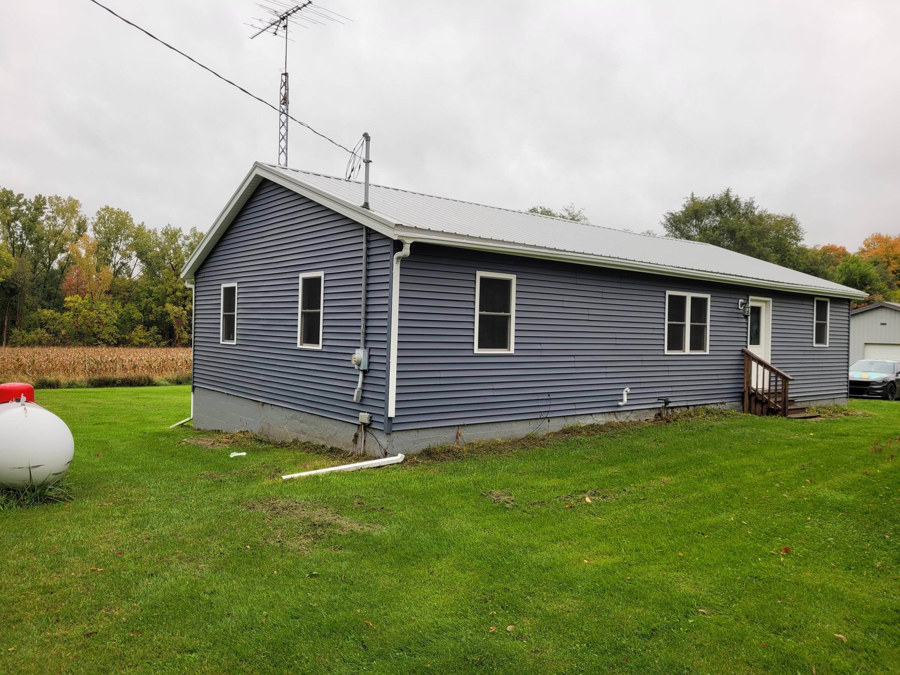 Bronson, MI 49028,916 W Colon Road