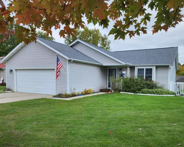 1421 S Dibble Street, Hastings, MI 49058