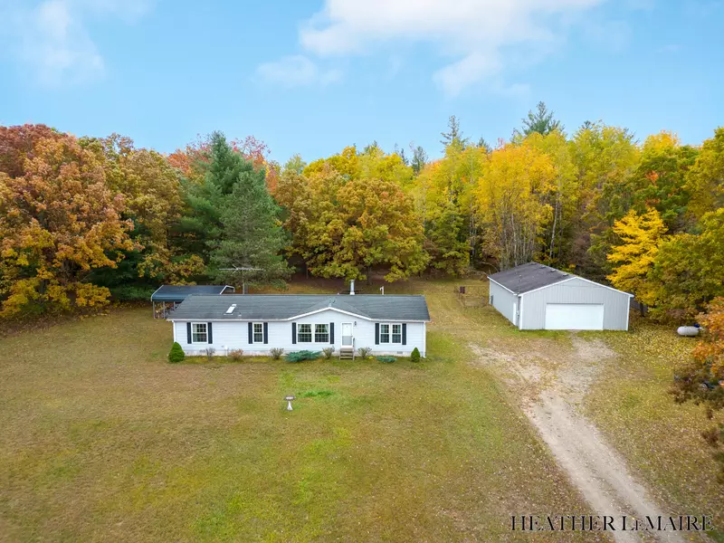 6868 5 Mile Road, Hesperia, MI 49421