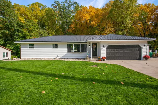 409 Woodland Drive, Buchanan, MI 49107