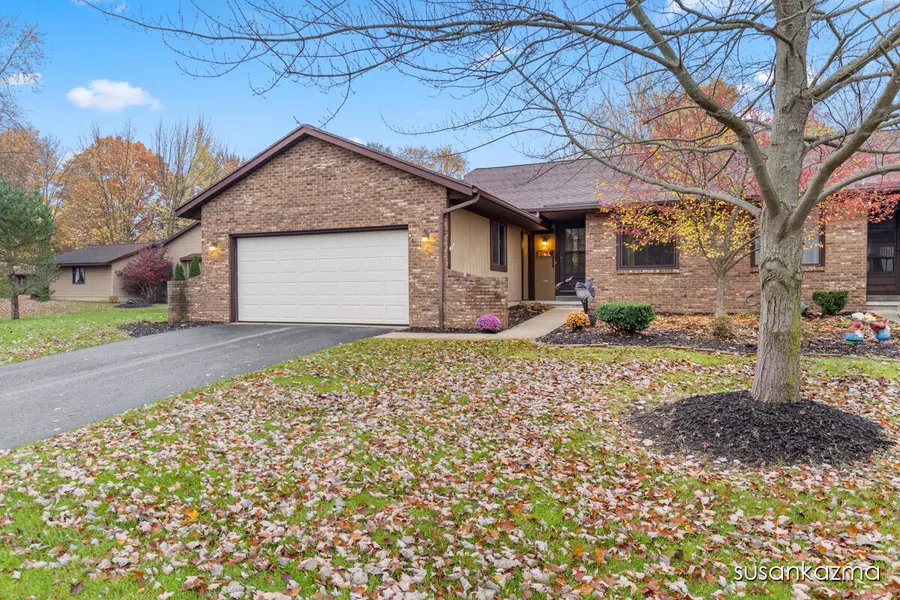 11266 Whispering Creek Drive, Allendale, MI 49401