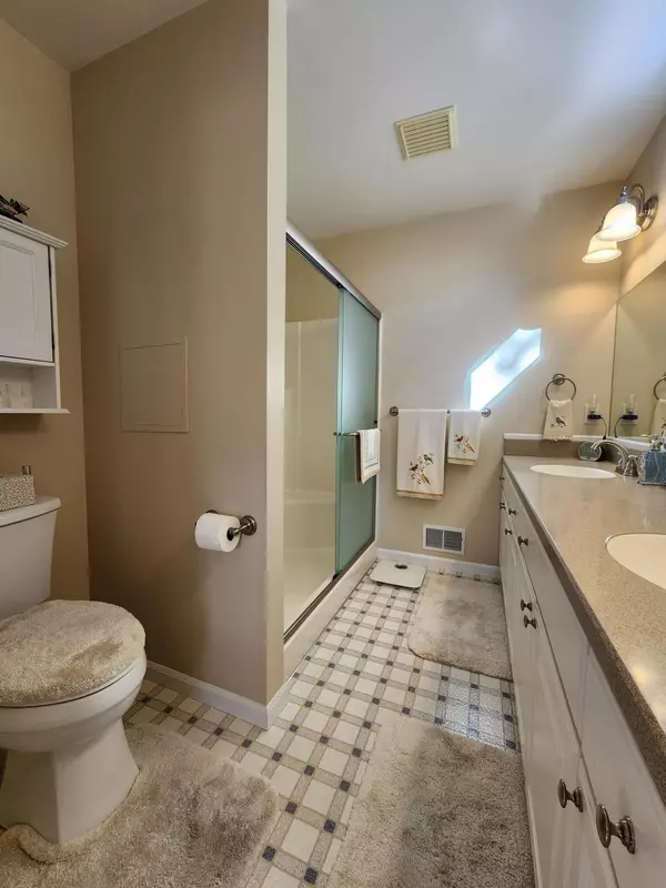 Spring Lake, MI 49456,19089 Gildner Creek Court #11