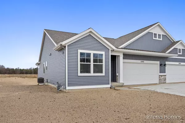 Grand Haven, MI 49417,12435 Newbridge Drive #24