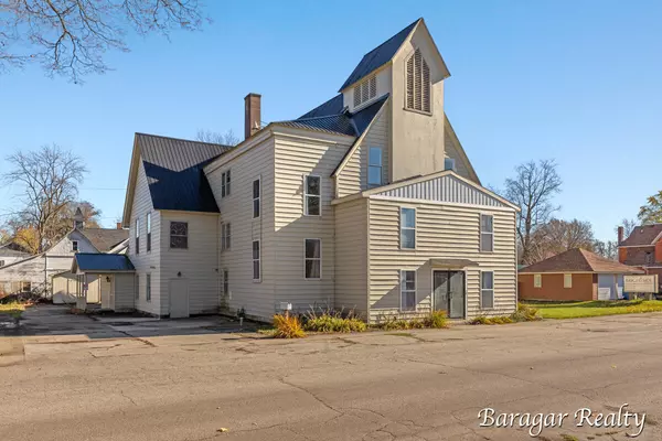 Hopkins, MI 49328,206 Maple Street