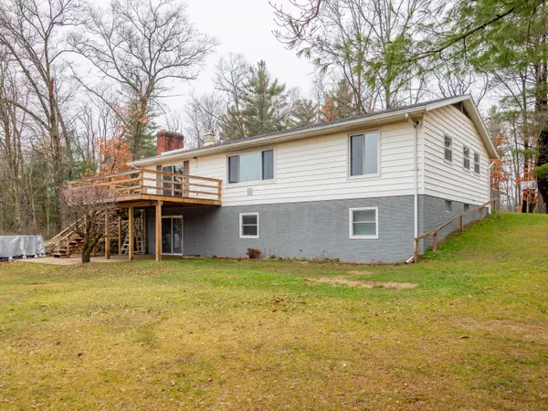 Paw Paw, MI 49079,31861 42nd Avenue