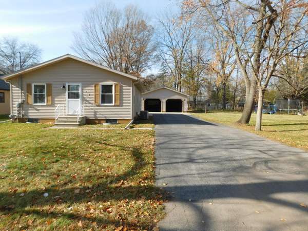 316 S Van Buren Street, Paw Paw, MI 49079