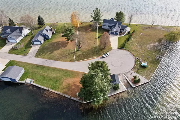 S Nora Drive, Lake City, MI 49651