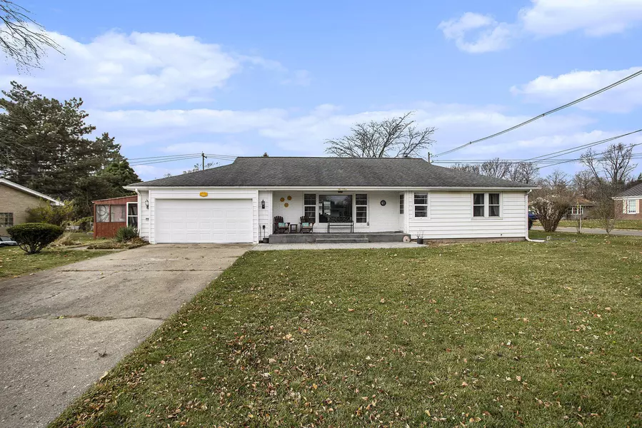 201 Maplecrest Avenue, Sturgis, MI 49091