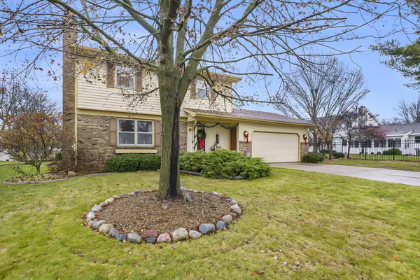 3641 Oskalossa SW Drive, Grandville, MI 49418