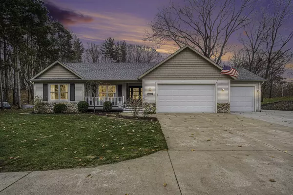 18440 Iroquois Drive, Spring Lake, MI 49456