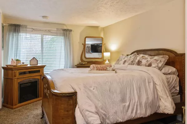 Niles, MI 49120,2590 Lake Shore Drive