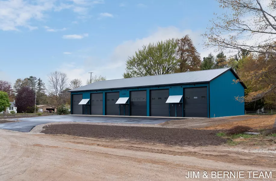 14585 Gardner Avenue #11, West Olive, MI 49460