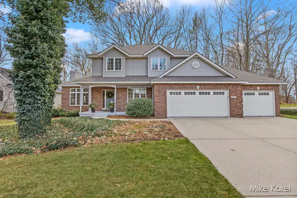 4582 Hidden Ridge Drive, Hudsonville, MI 49426