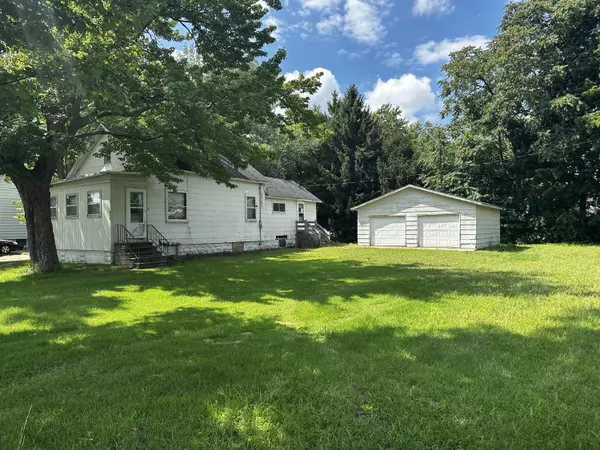 Spring Lake, MI 49456,213 Maple Street