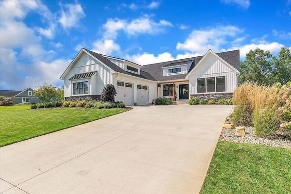 5198 Grande View Lane,  Jackson,  MI 49201