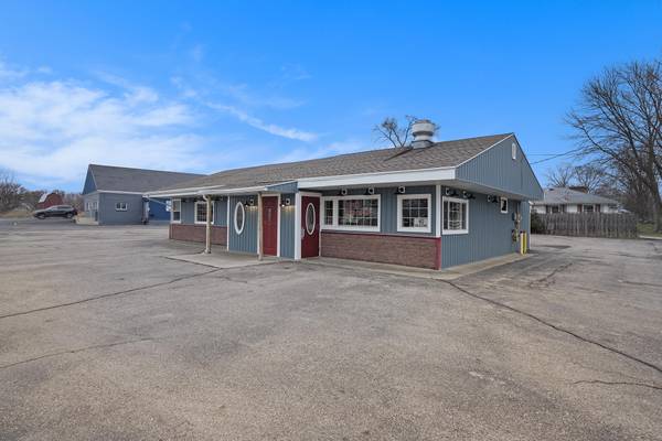 370 N State Street, Sparta, MI 49345