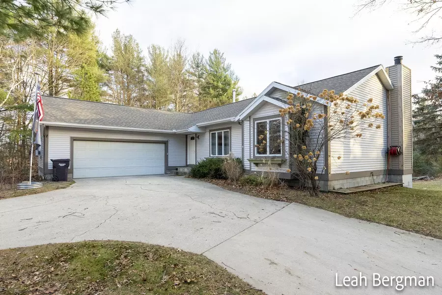15018 Rich Street, West Olive, MI 49460